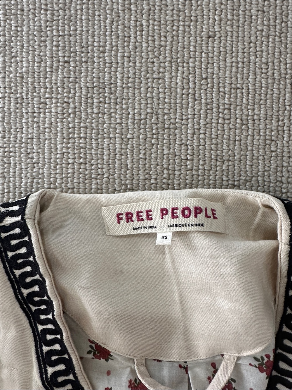 Free People Cream Cropped Jacket with Navy Floral Embroidery xsmall - Picture 2 of 4